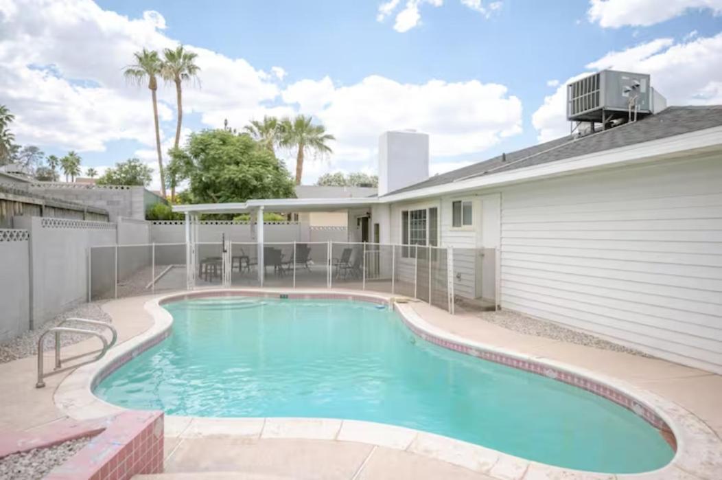 Pool 4 Bedroom 2 Bath Close To Strip Лас-Вегас Екстер'єр фото